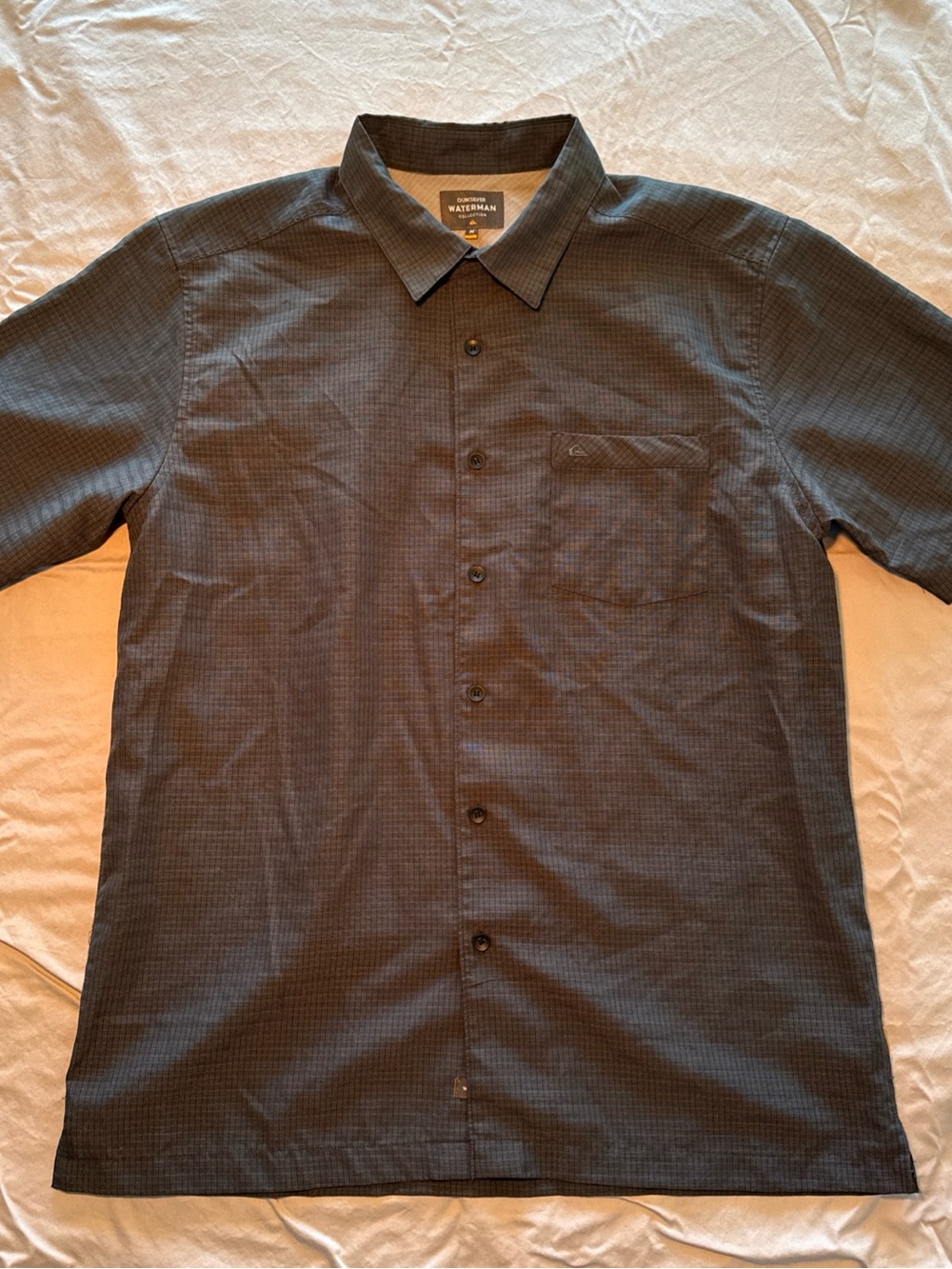 Quiksilver Men’s Short Sleeve Button-Down Shirt in Charcoal Blue